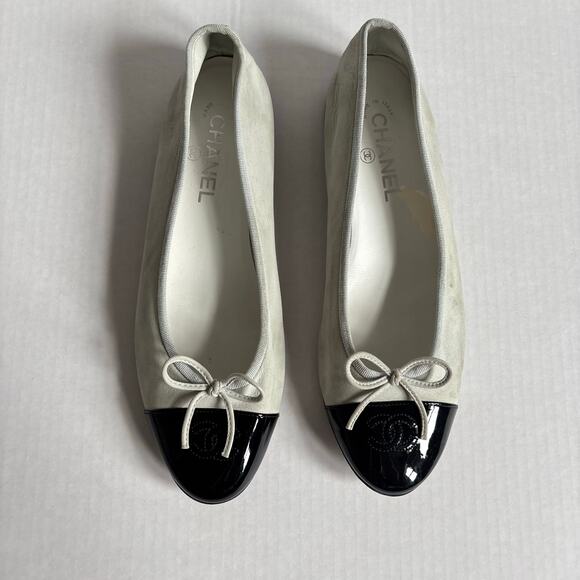 Chanel Cap Toe CC Logo Ballet Flats Gray Black Patent Leather Shoes Size EU 41 - Picture 3 of 16